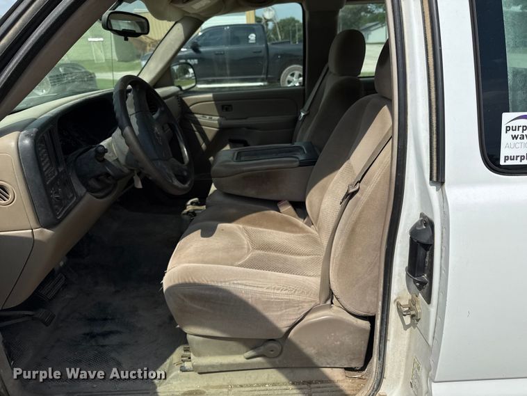 image for item ED4448 2007 Chevrolet Silverado 1500 Ext. Cab pickup truck