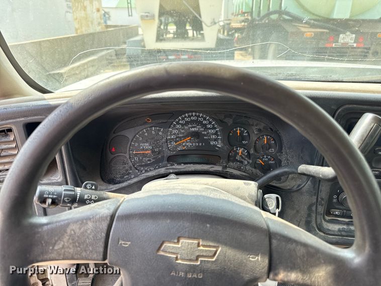 image for item ED4448 2007 Chevrolet Silverado 1500 Ext. Cab pickup truck