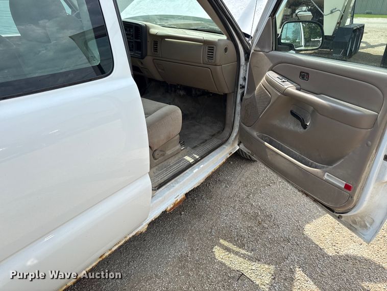 image for item ED4448 2007 Chevrolet Silverado 1500 Ext. Cab pickup truck