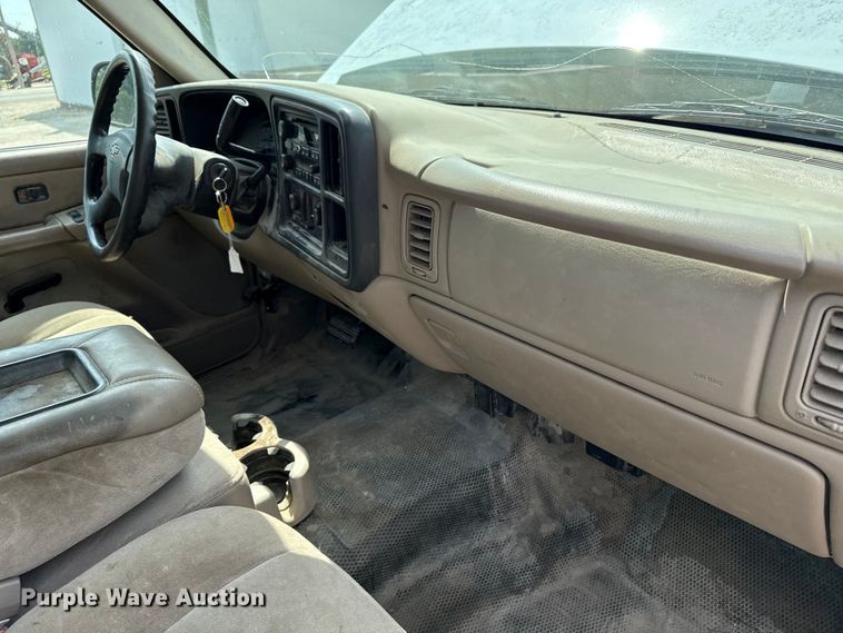 image for item ED4448 2007 Chevrolet Silverado 1500 Ext. Cab pickup truck