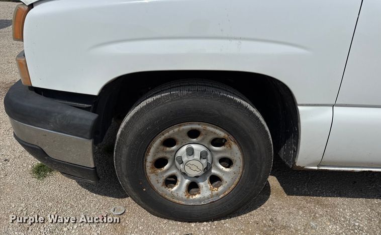 image for item ED4448 2007 Chevrolet Silverado 1500 Ext. Cab pickup truck