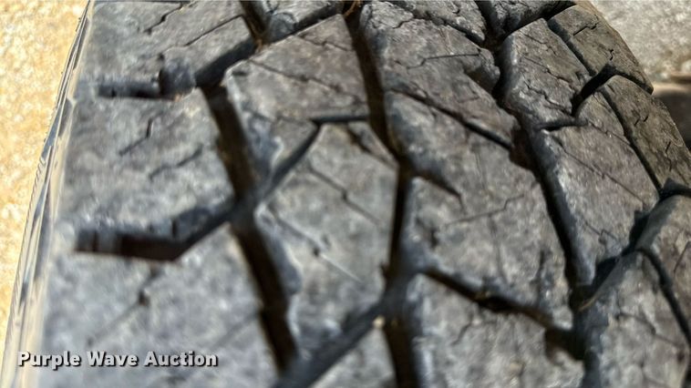 image for item ED4450 2002 Chevrolet Silverado Ext. Cab pickup truck