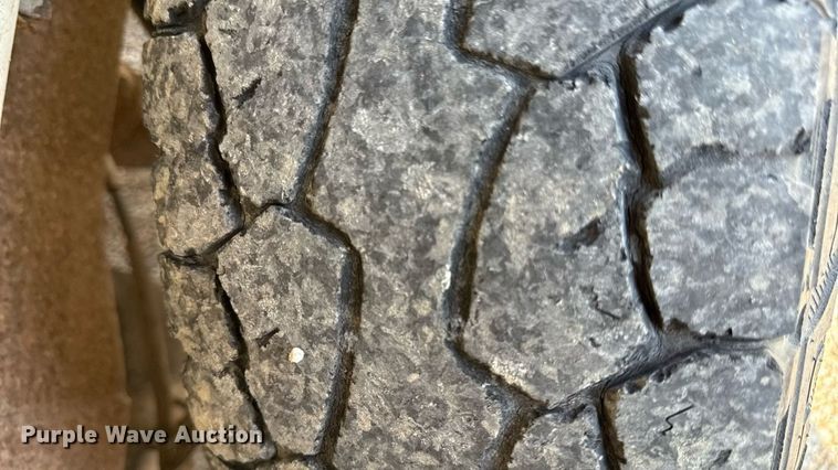 image for item ED4450 2002 Chevrolet Silverado Ext. Cab pickup truck