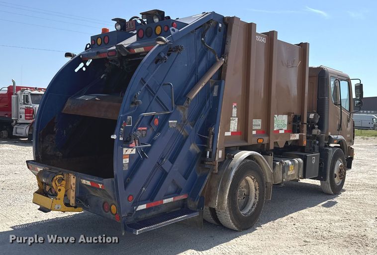 image for item ED5802 2016 Autocar refuse truck