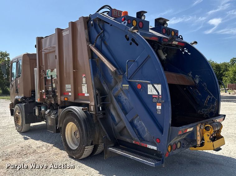 image for item ED5802 2016 Autocar refuse truck