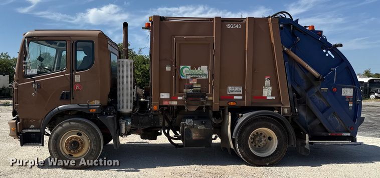 image for item ED5802 2016 Autocar refuse truck
