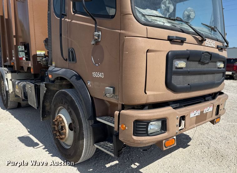 image for item ED5802 2016 Autocar refuse truck