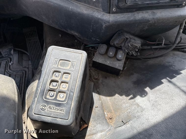 image for item ED5802 2016 Autocar refuse truck