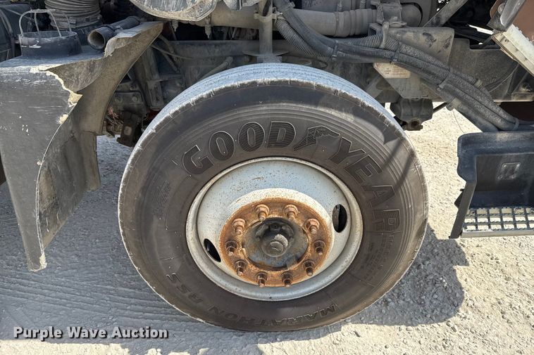 image for item ED5802 2016 Autocar refuse truck