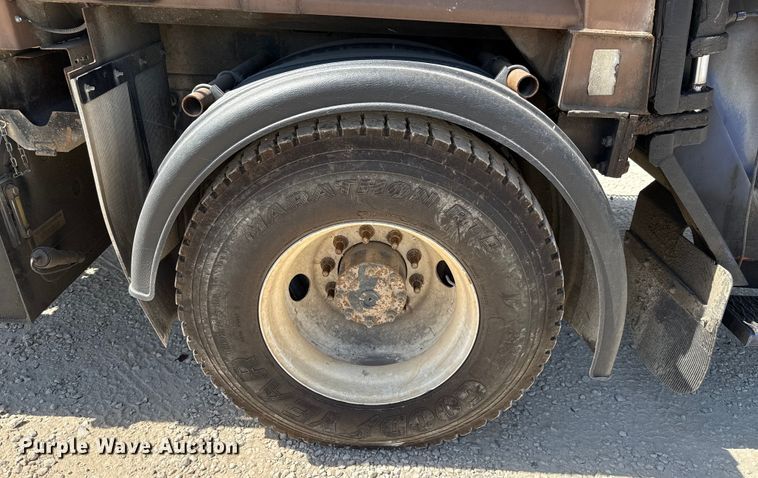 image for item ED5802 2016 Autocar refuse truck