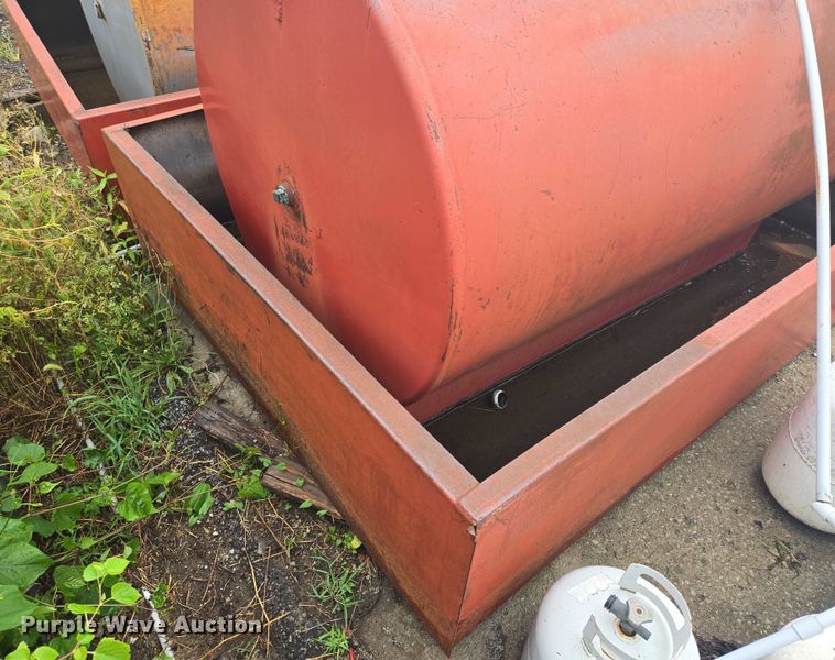 image for item EF1792 Fuel tank