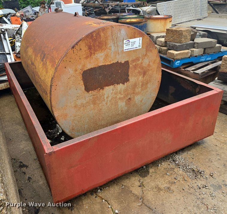 image for item EF1794 Fuel tank with containment vessel