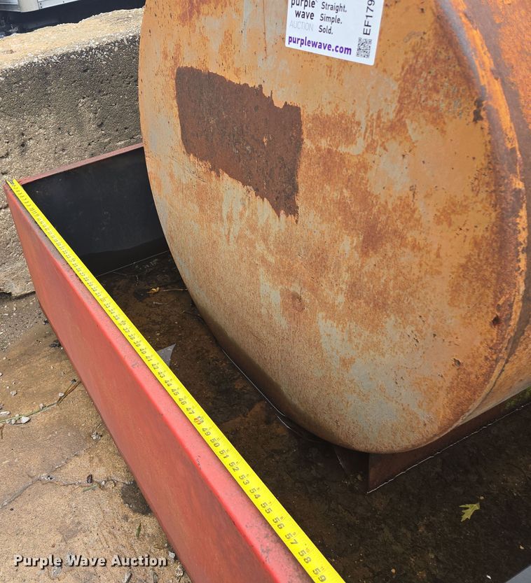 image for item EF1794 Fuel tank with containment vessel