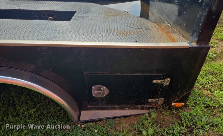 image for item EF1800 CM Truck Beds 501419 flatbed