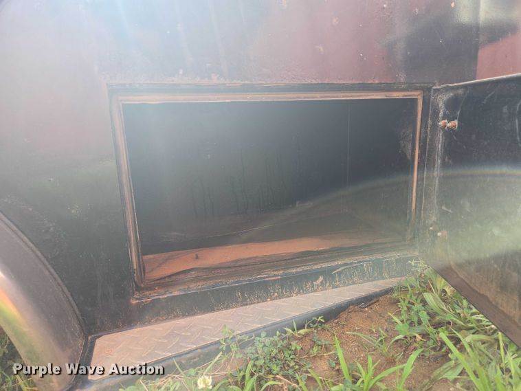 image for item EF1800 CM Truck Beds 501419 flatbed