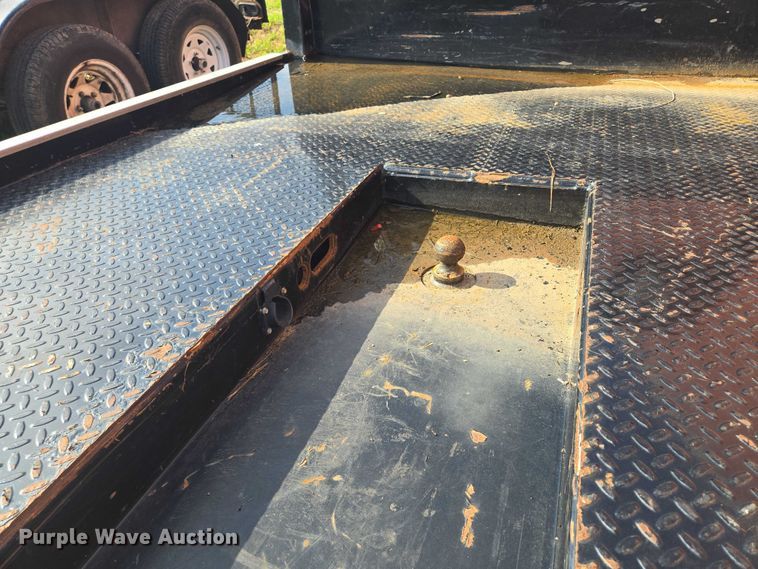 image for item EF1800 CM Truck Beds 501419 flatbed