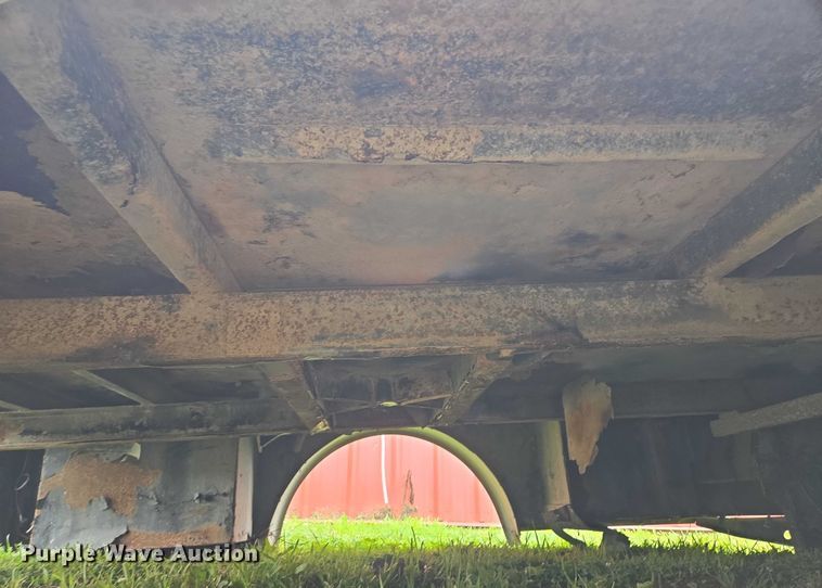 image for item EF1800 CM Truck Beds 501419 flatbed