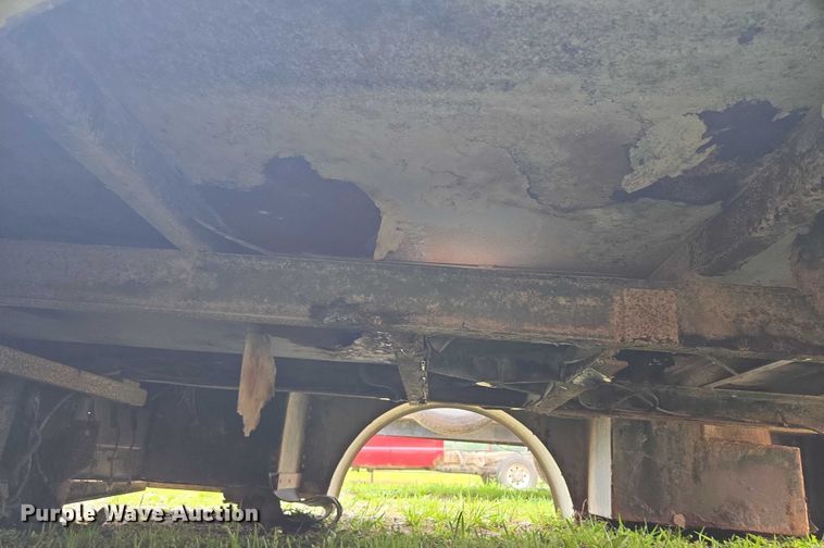 image for item EF1800 CM Truck Beds 501419 flatbed