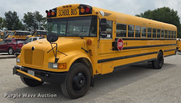 image for item EF1802 2003 International 3000 school bus