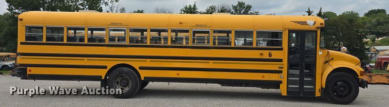 image for item EF1802 2003 International 3000 school bus