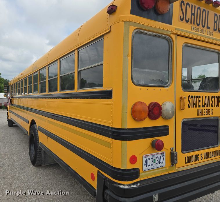 image for item EF1802 2003 International 3000 school bus