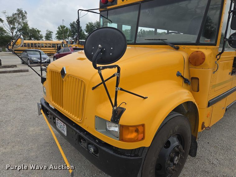 image for item EF1802 2003 International 3000 school bus