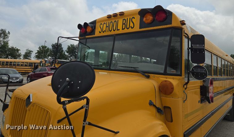 image for item EF1802 2003 International 3000 school bus