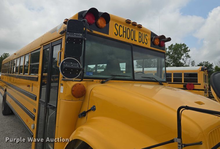 image for item EF1802 2003 International 3000 school bus