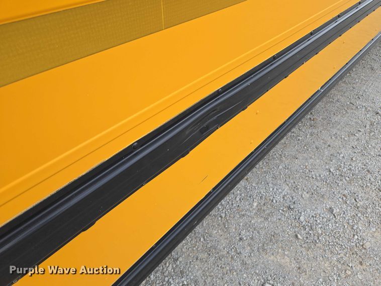 image for item EF1802 2003 International 3000 school bus