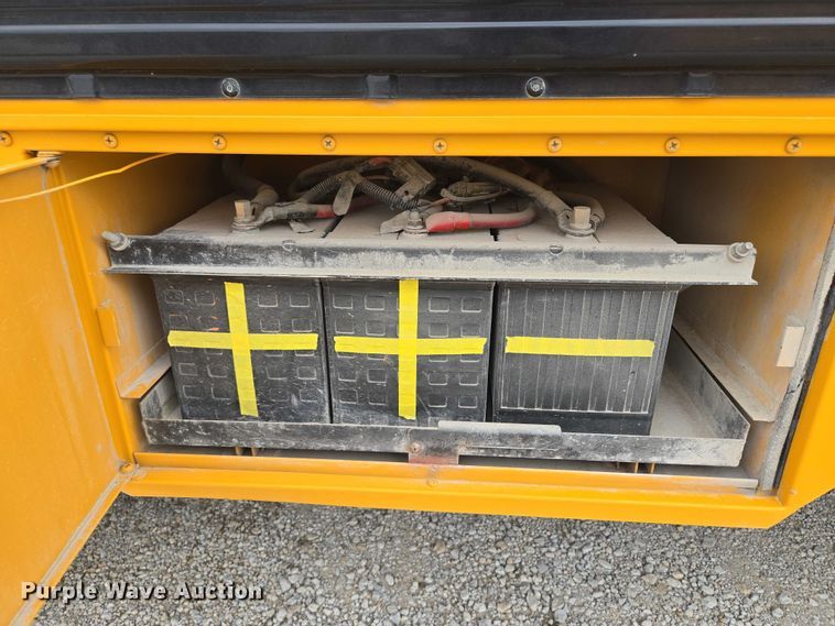 image for item EF1802 2003 International 3000 school bus