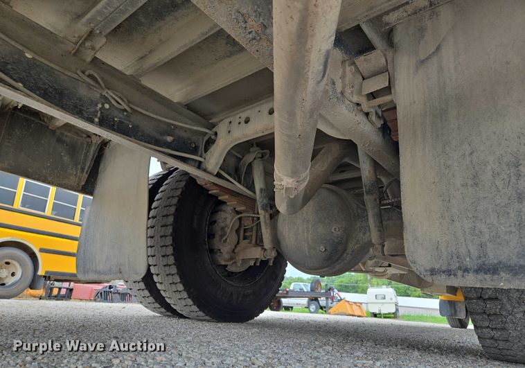 image for item EF1802 2003 International 3000 school bus