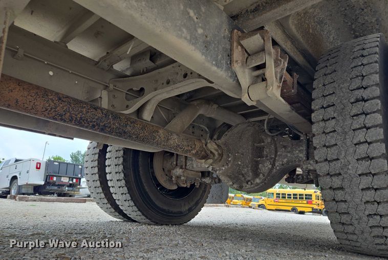 image for item EF1802 2003 International 3000 school bus