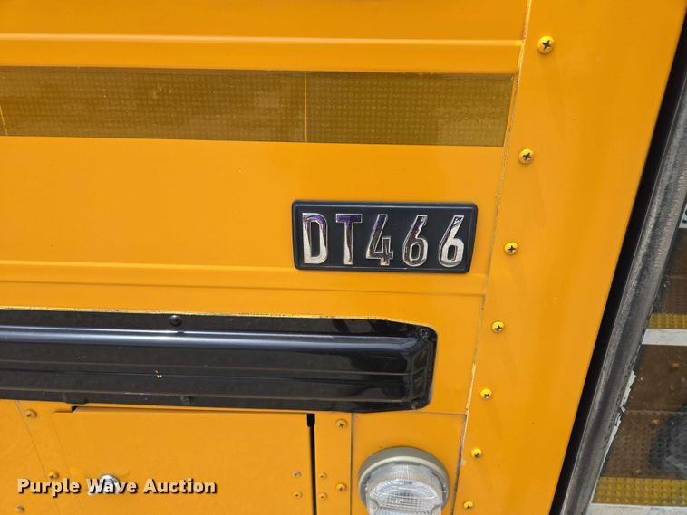 image for item EF1802 2003 International 3000 school bus