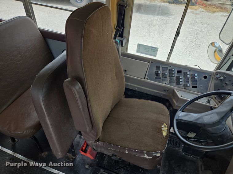 image for item EF1802 2003 International 3000 school bus