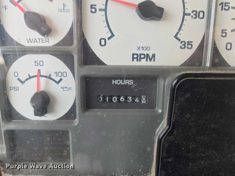 image for item EF1802 2003 International 3000 school bus