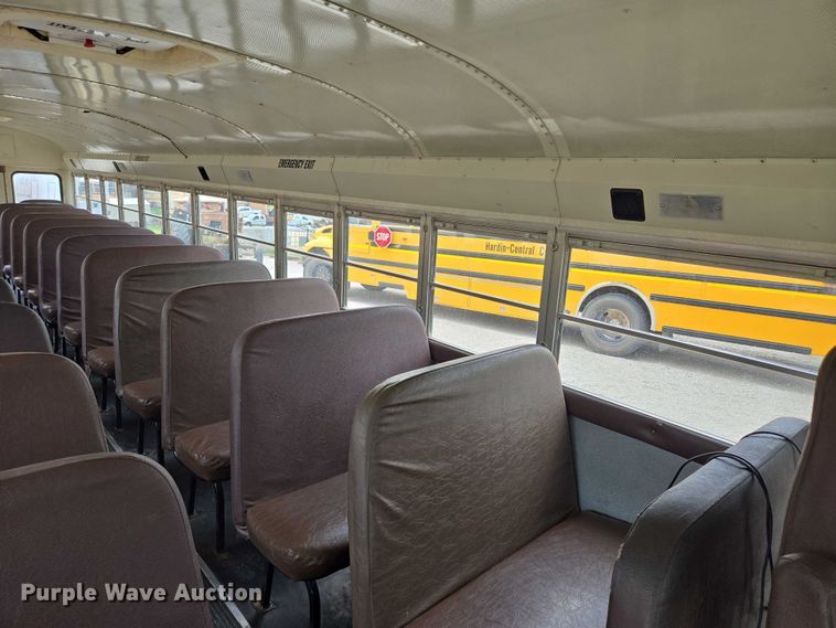 image for item EF1802 2003 International 3000 school bus