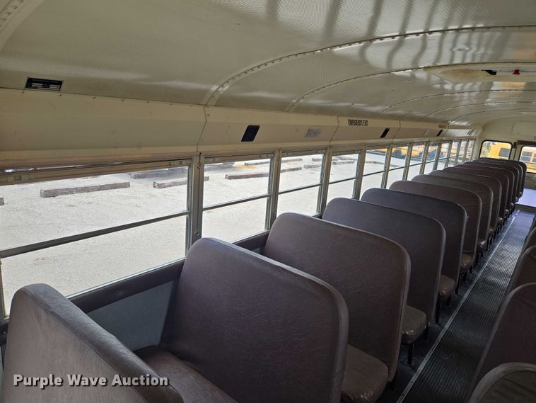 image for item EF1802 2003 International 3000 school bus