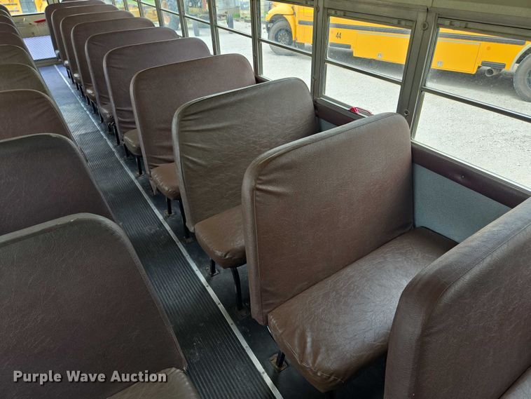 image for item EF1802 2003 International 3000 school bus