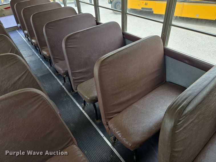 image for item EF1802 2003 International 3000 school bus