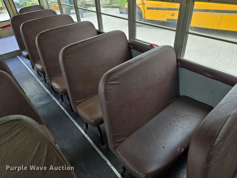 image for item EF1802 2003 International 3000 school bus