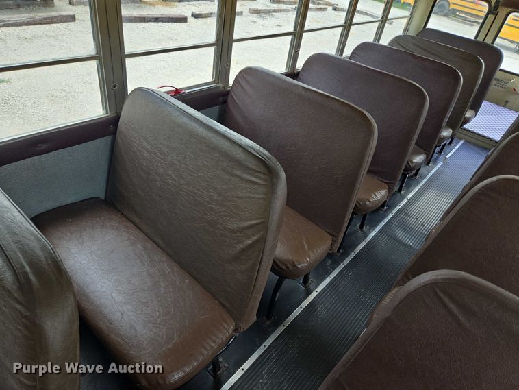 image for item EF1802 2003 International 3000 school bus