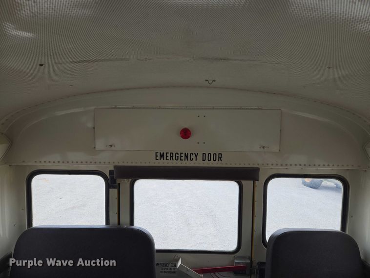 image for item EF1802 2003 International 3000 school bus