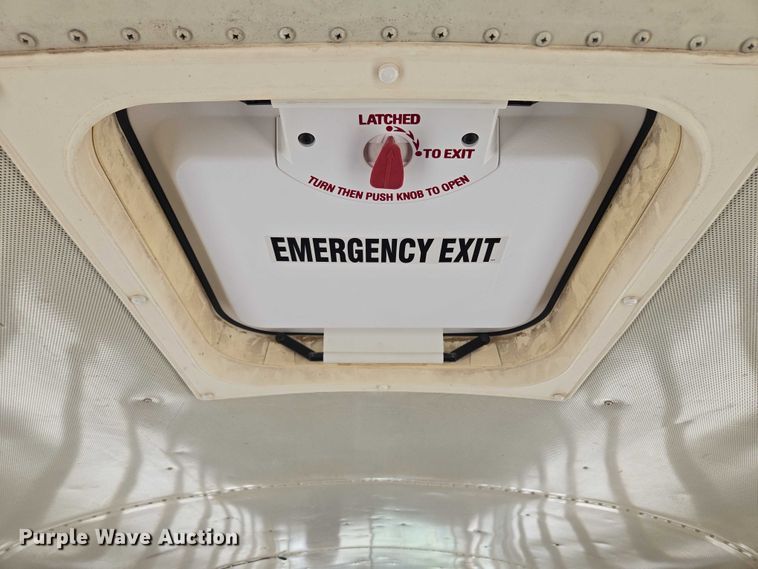 image for item EF1802 2003 International 3000 school bus