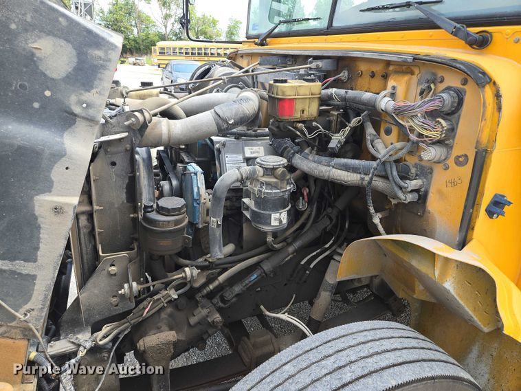 image for item EF1802 2003 International 3000 school bus