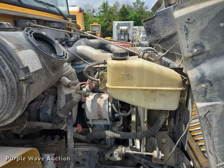 image for item EF1802 2003 International 3000 school bus