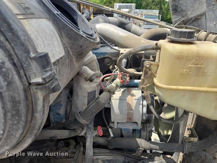 image for item EF1802 2003 International 3000 school bus