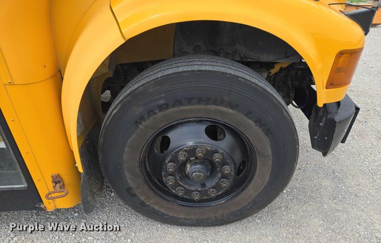 image for item EF1802 2003 International 3000 school bus