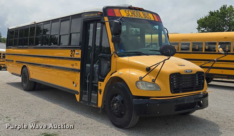 image for item EF1803 2007 Thomas Built B2 school bus