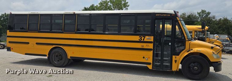 image for item EF1803 2007 Thomas Built B2 school bus