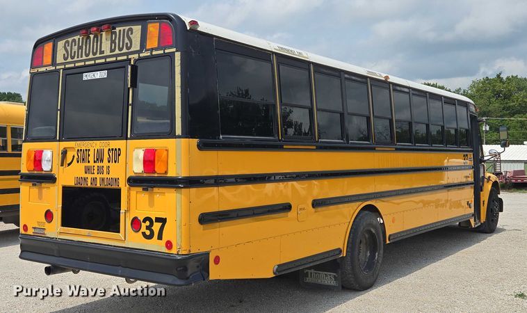 image for item EF1803 2007 Thomas Built B2 school bus